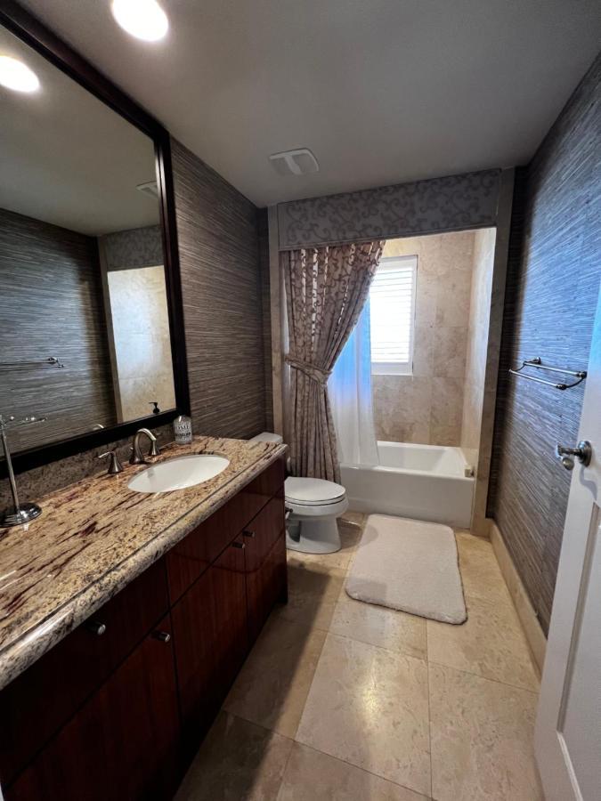 Ritz Carlton Luxurious Residence On Singer Island リビエラビーチ エクステリア 写真