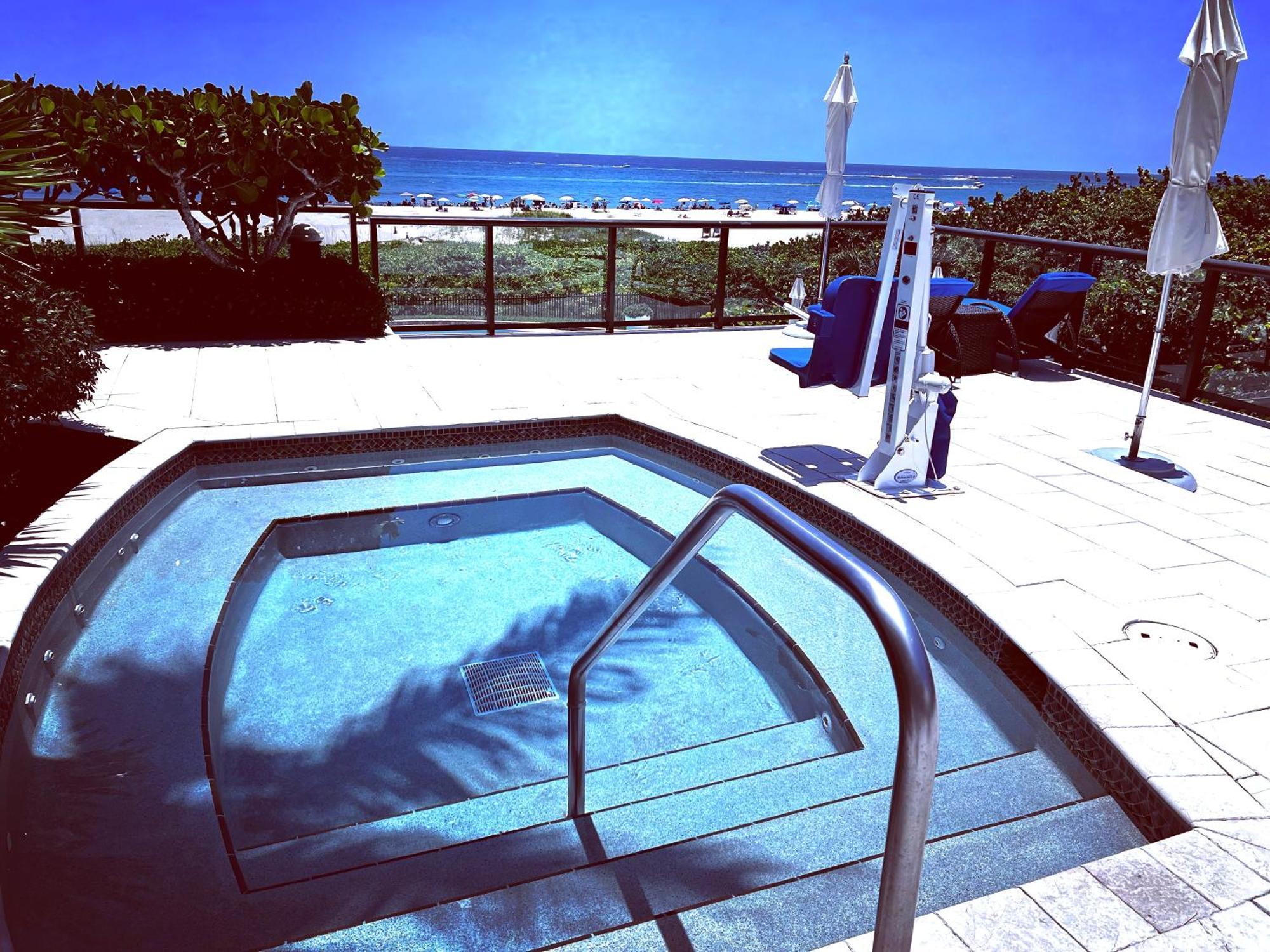 Ritz Carlton Luxurious Residence On Singer Island リビエラビーチ エクステリア 写真